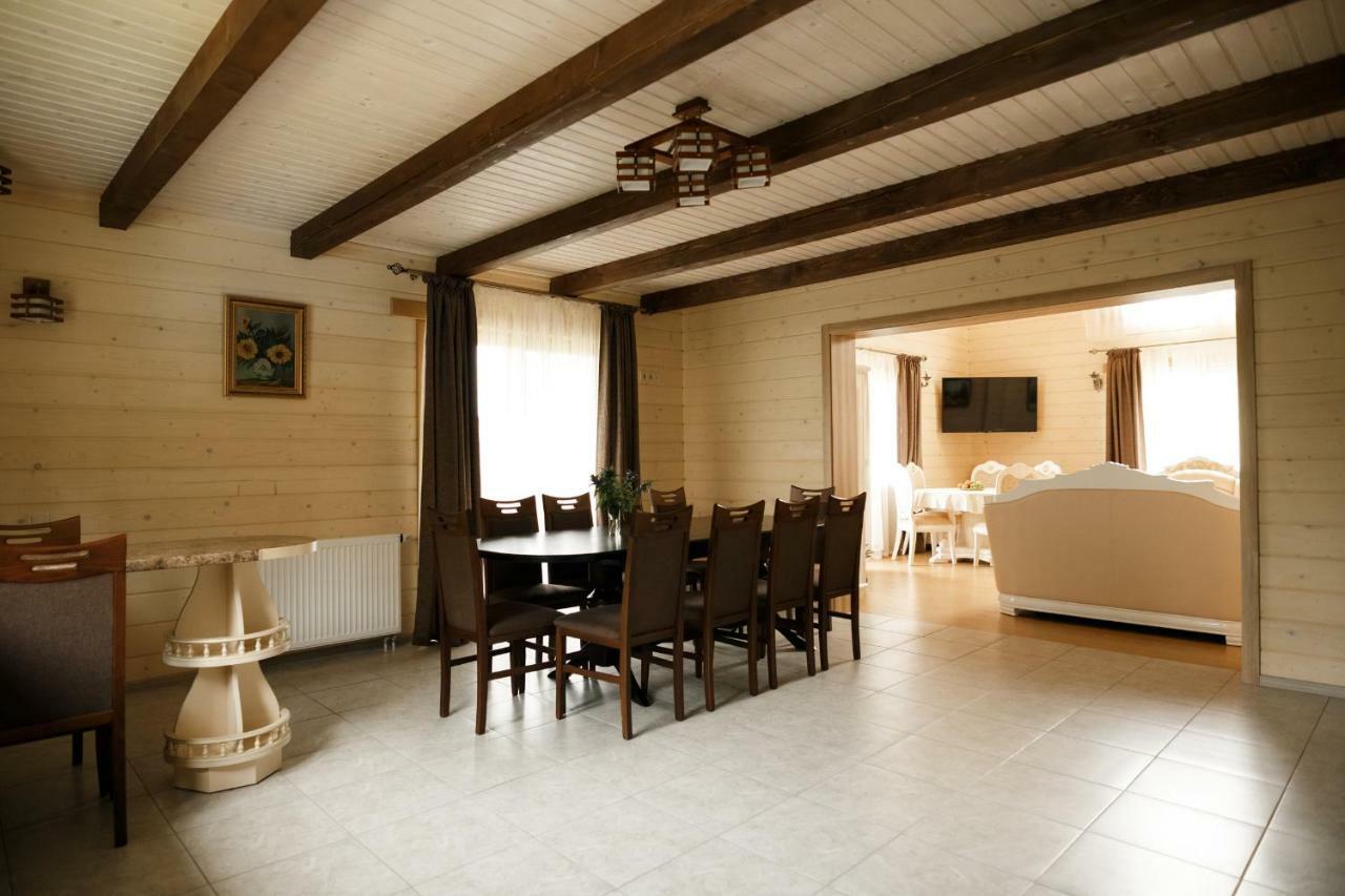 Lodge Gutsulwood